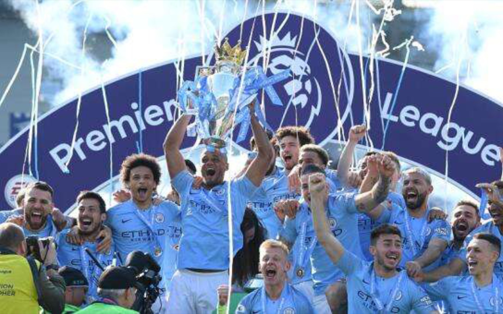 王曼昱的竞 王曼昱的竞